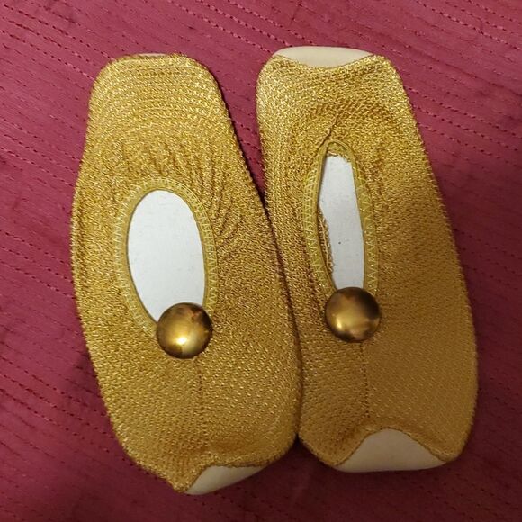 Beautiful Handmade Magenta Salwar Kameez - Picture 3 of 9